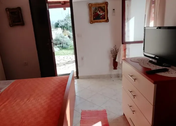 Homes Mirjana